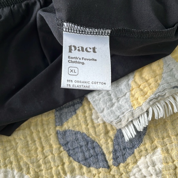 Pact organic skirt, black, XL, NWT - Picture 4 of 4